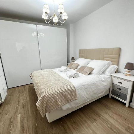 Casa Isabel Aeropuerto Feria Valencia Apartamento Partida de La Cañada Exterior foto